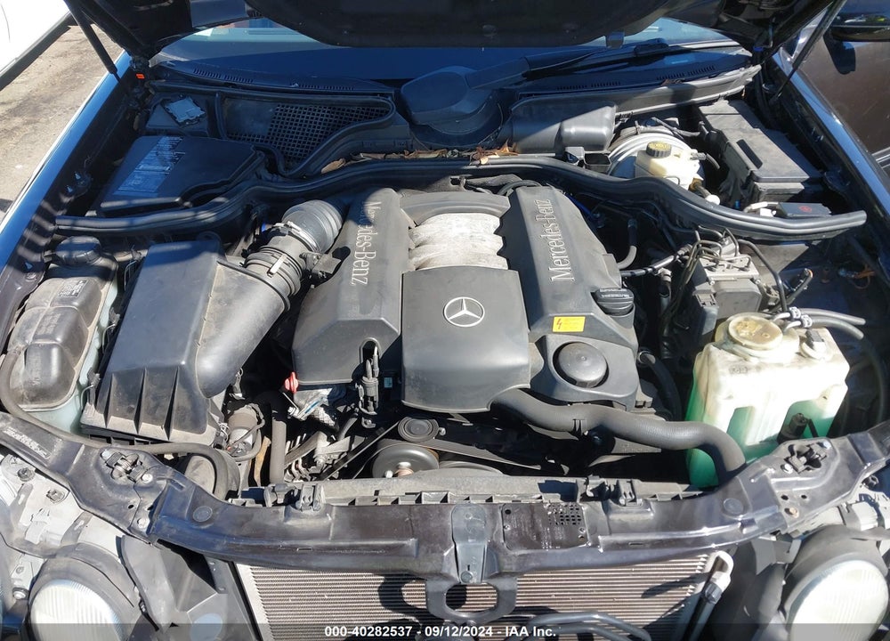 2000 MERCEDES-BENZ E 320 VIN: WDBJF65J7YB092262
