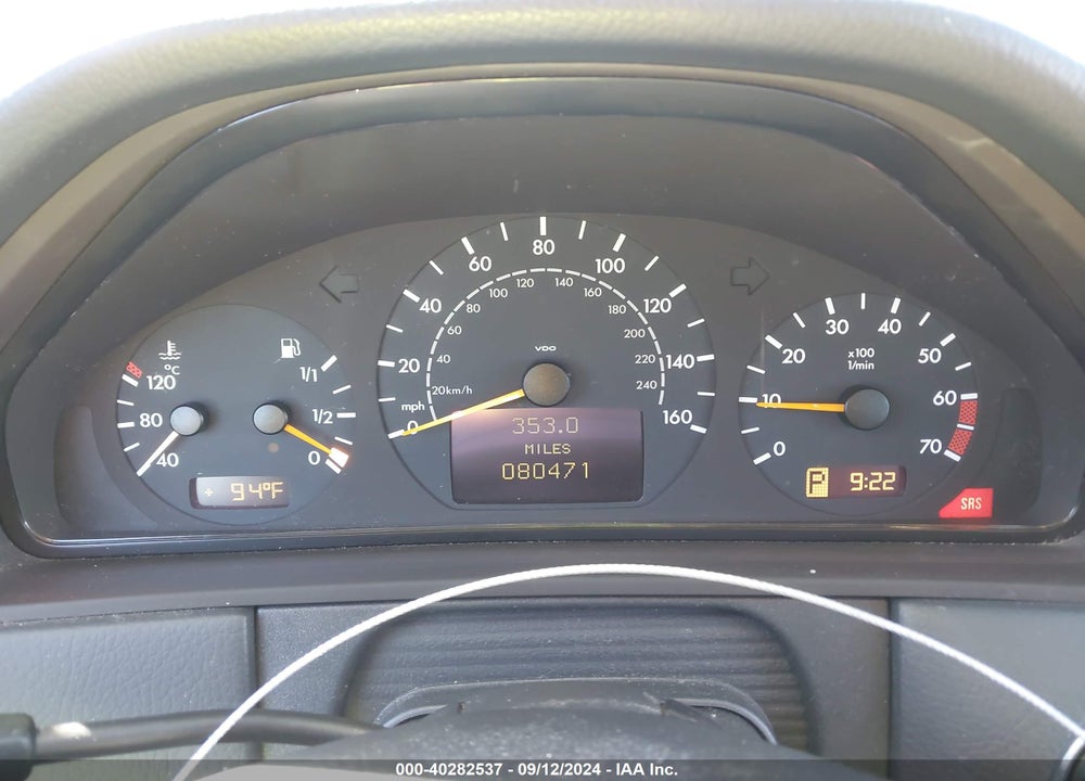 2000 MERCEDES-BENZ E 320 VIN: WDBJF65J7YB092262