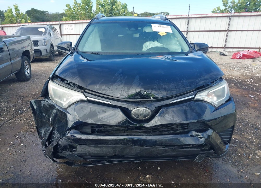 2018 TOYOTA RAV4 LE VIN: 2T3ZFREV7JW417689