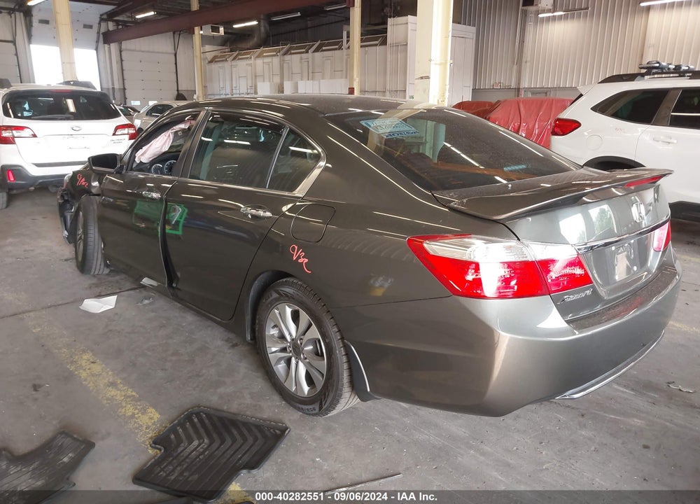 2015 HONDA ACCORD VIN: 1HGCR2F30FA064060