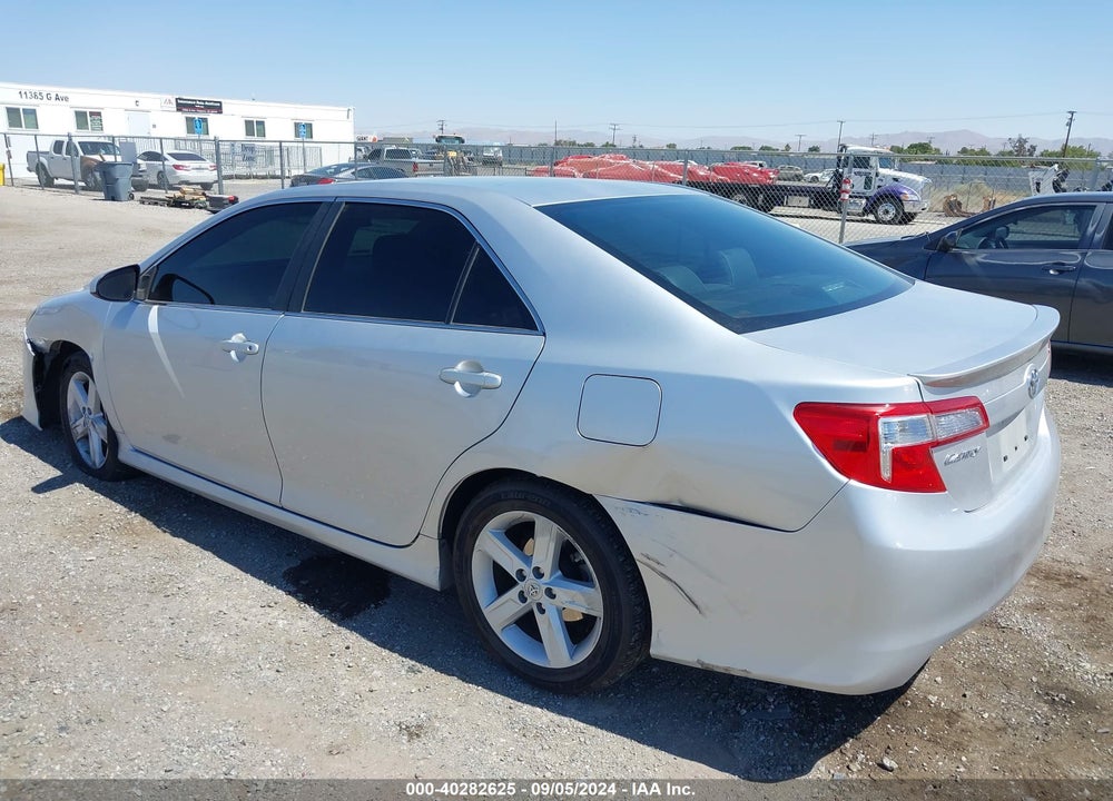 2013 TOYOTA CAMRY SE VIN: 4T1BF1FK6DU269023