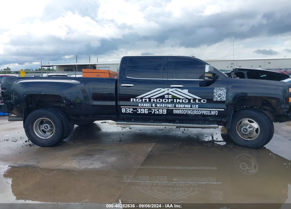 2015 CHEVROLET SILVERADO 3500HD LTZ VIN: 1GC4K0C81FF535907