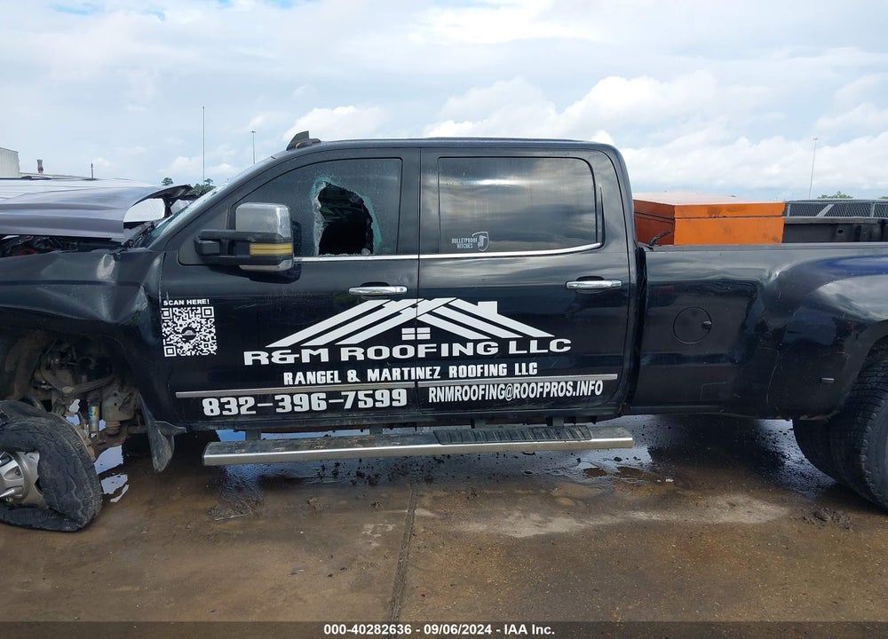 2015 CHEVROLET SILVERADO 3500HD LTZ VIN: 1GC4K0C81FF535907