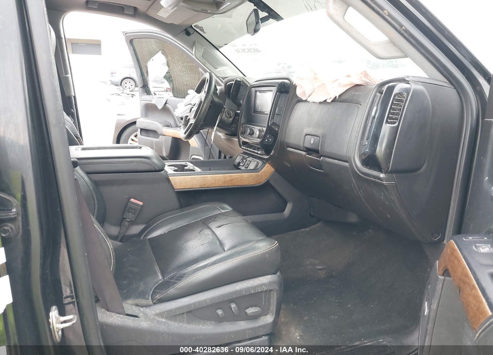 2015 CHEVROLET SILVERADO 3500HD LTZ VIN: 1GC4K0C81FF535907