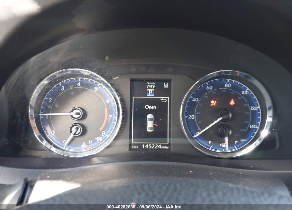 2017 TOYOTA COROLLA SE VIN: 5YFBURHE7HP657722