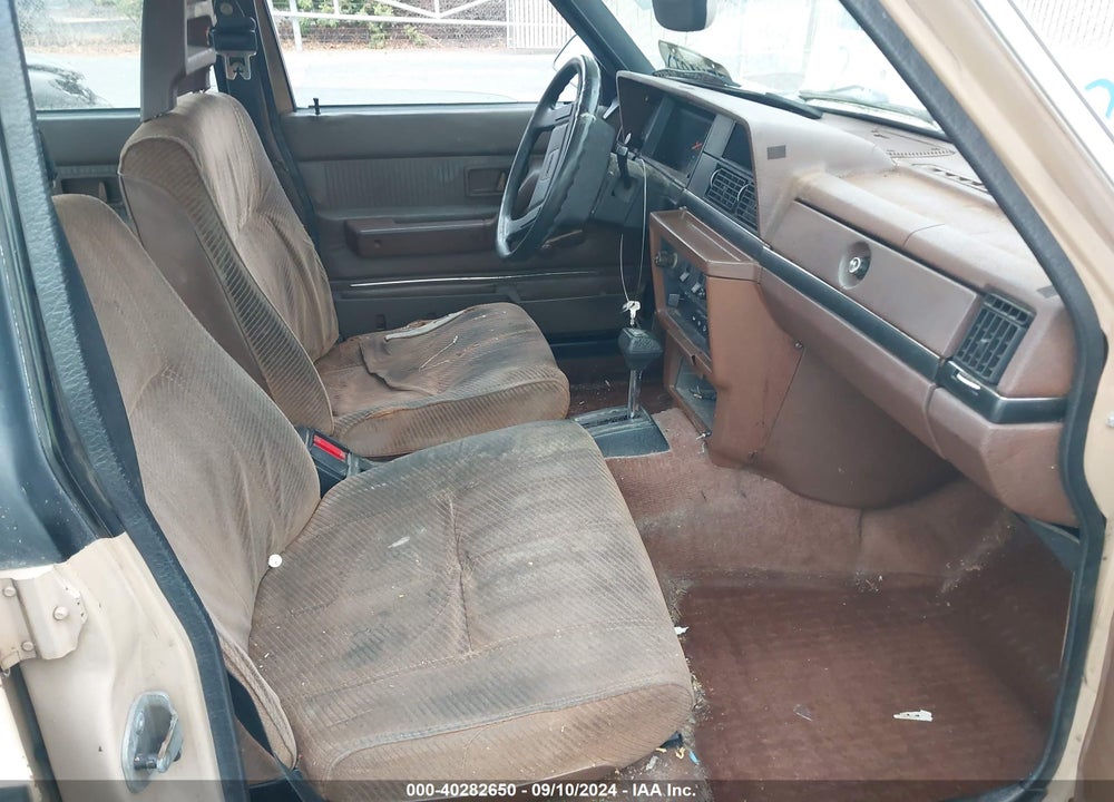 1984 VOLVO 244 DL/GL VIN: YV1AX8848E2008665