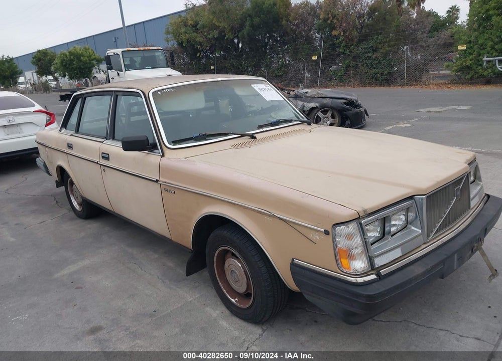 1984 VOLVO 244 DL/GL VIN: YV1AX8848E2008665