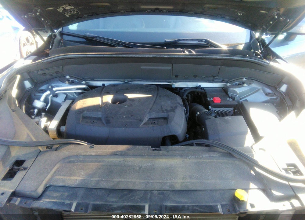 2018 VOLVO XC90 T5 MOMENTUM VIN: YV4102PK3J1352344
