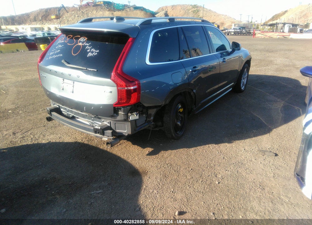 2018 VOLVO XC90 T5 MOMENTUM VIN: YV4102PK3J1352344