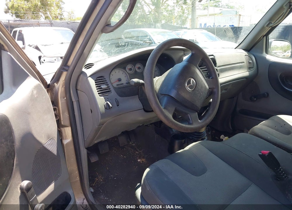 2004 MAZDA B3000 SE VIN: 4F4YR46U34TM05601