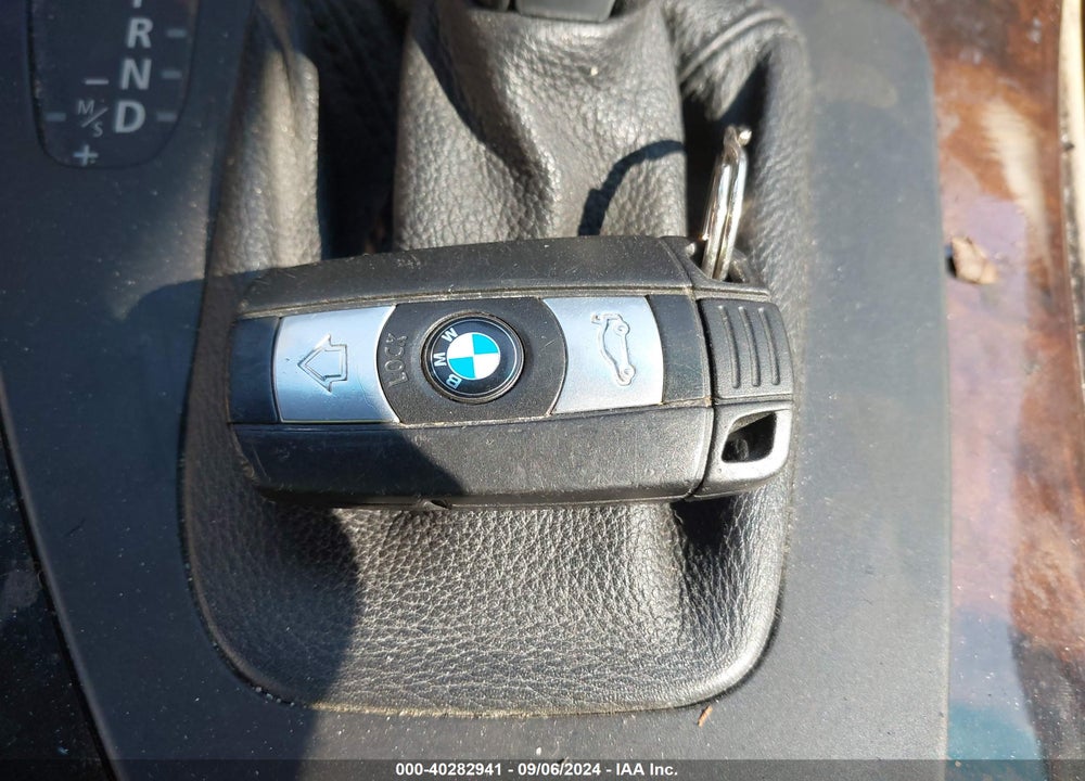 2007 BMW 328I VIN: WBAVA37587NE27963