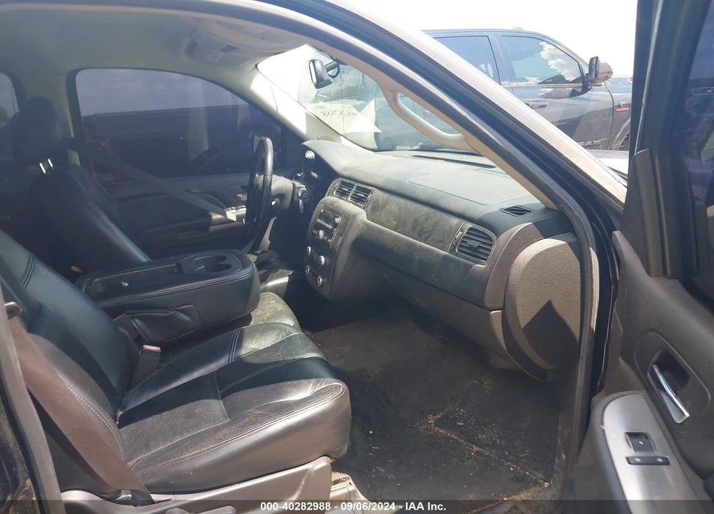 2007 CHEVROLET SUBURBAN 1500 LS VIN: 3GNFC16087G194417