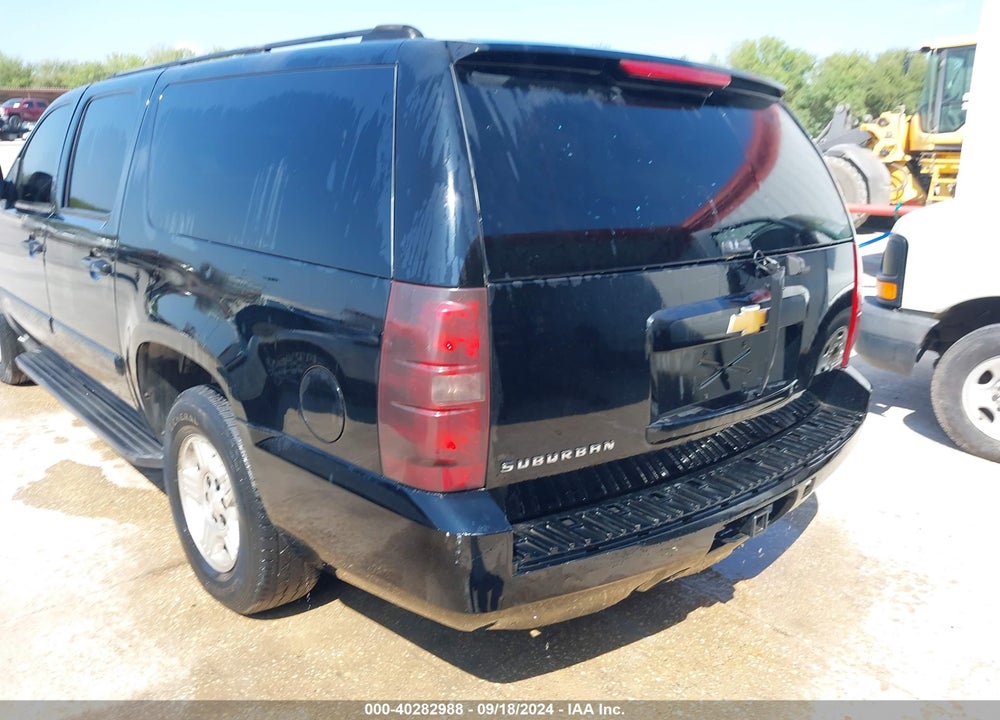 2007 CHEVROLET SUBURBAN 1500 LS VIN: 3GNFC16087G194417