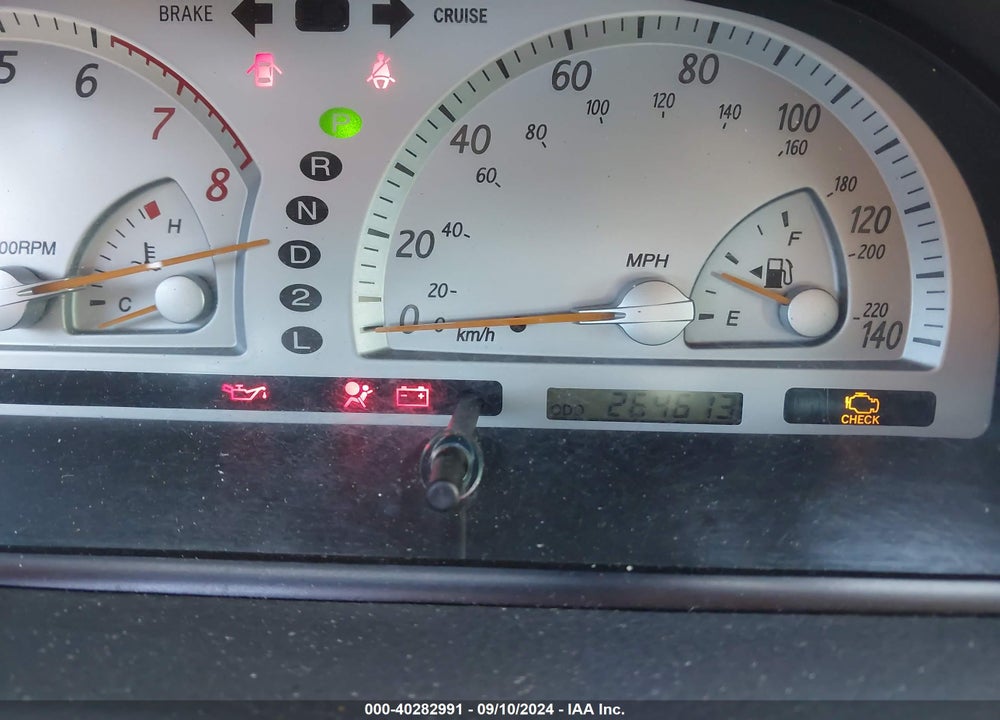 2002 TOYOTA CAMRY SE VIN: 4T1BE32K92U096597