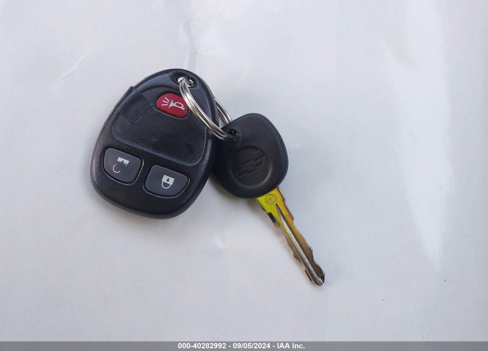 2010 CHEVROLET HHR LT VIN: 3GNBABDBXAS617260