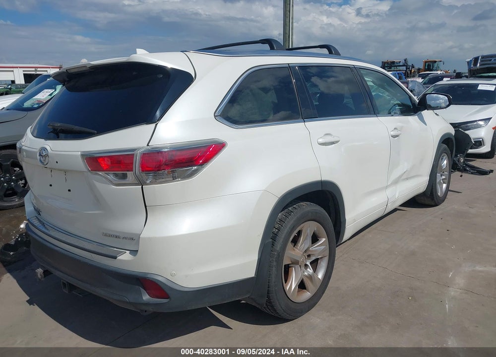 2015 TOYOTA HIGHLANDER LIMITED PLATINUM V6 VIN: 5TDDKRFH5FS124218