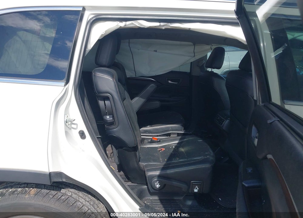 2015 TOYOTA HIGHLANDER LIMITED PLATINUM V6 VIN: 5TDDKRFH5FS124218