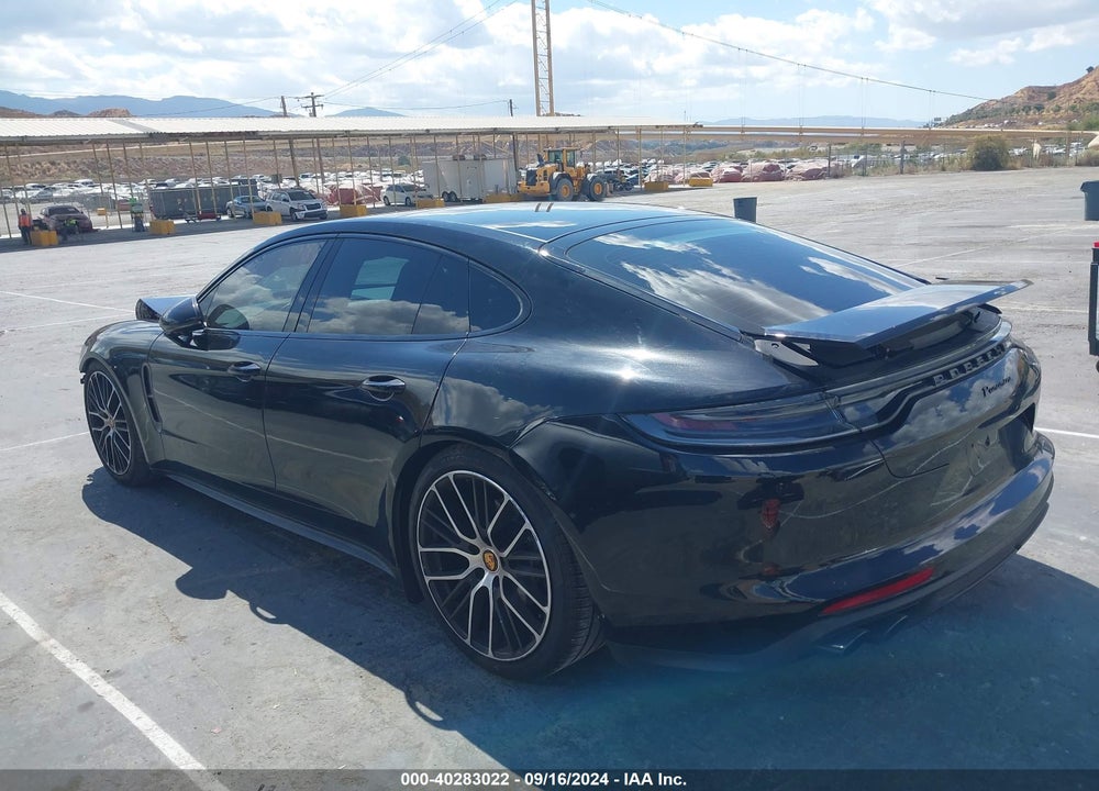 2023 PORSCHE PANAMERA 4/4 PLATINUM EDITION/PLATINUM EDITION VIN: WP0AJ2A76PL101805