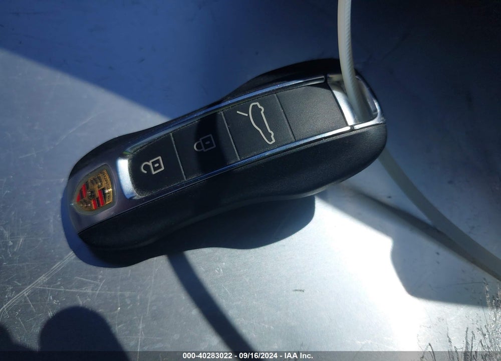 2023 PORSCHE PANAMERA 4/4 PLATINUM EDITION/PLATINUM EDITION VIN: WP0AJ2A76PL101805