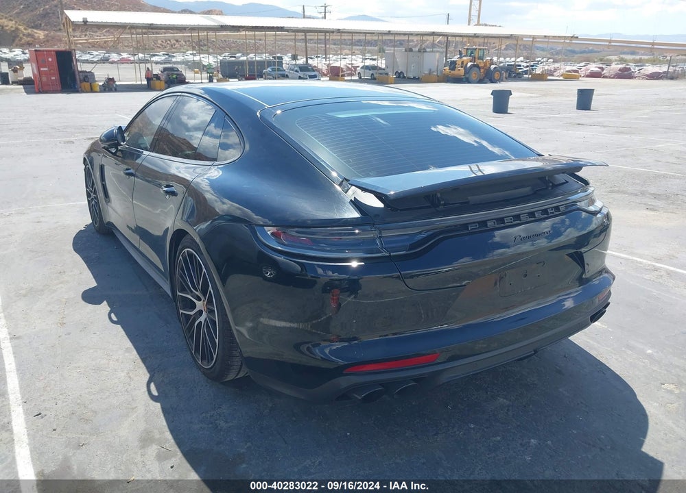 2023 PORSCHE PANAMERA 4/4 PLATINUM EDITION/PLATINUM EDITION VIN: WP0AJ2A76PL101805