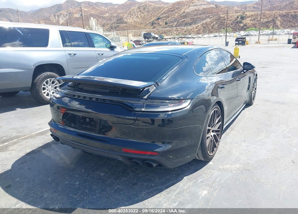 2023 PORSCHE PANAMERA 4/4 PLATINUM EDITION/PLATINUM EDITION VIN: WP0AJ2A76PL101805