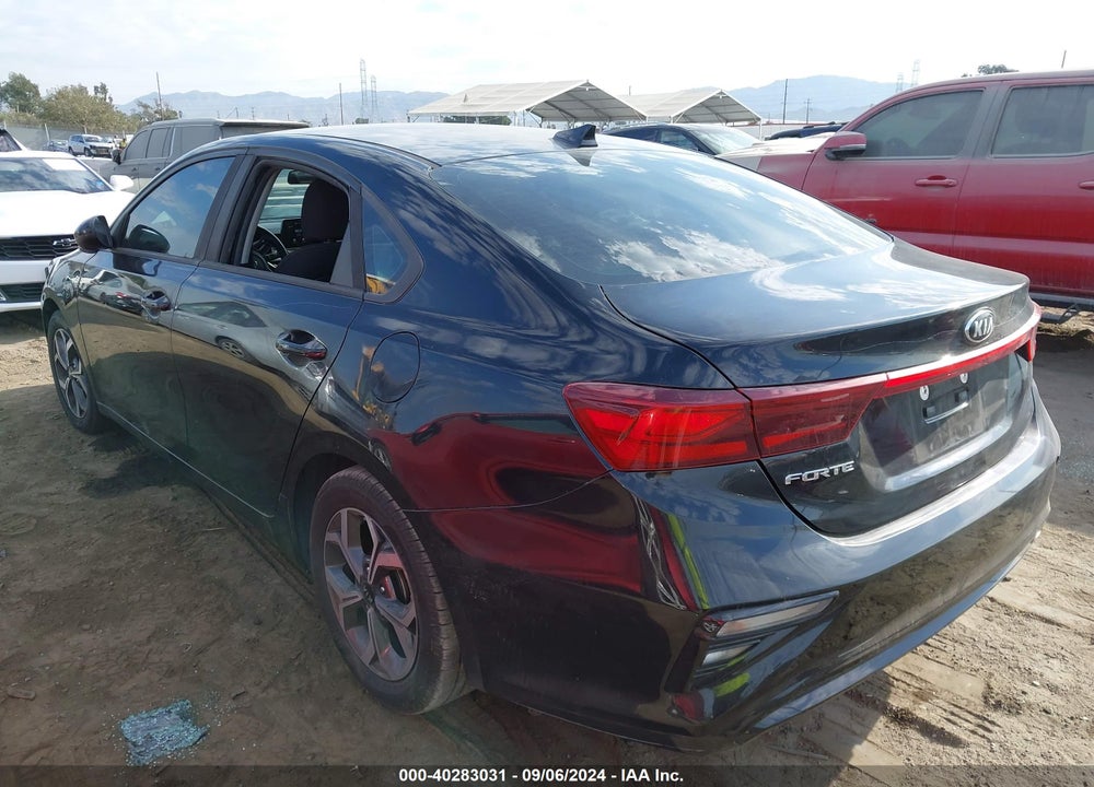 2019 KIA FORTE LXS VIN: 3KPF24ADXKE109394