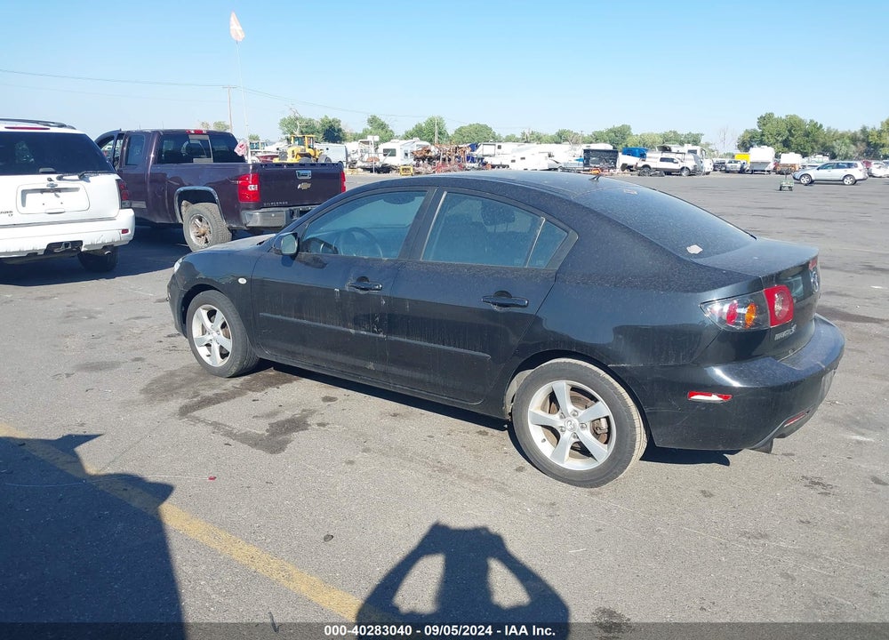 2005 MAZDA 3 I VIN: JM1BK12F851267852
