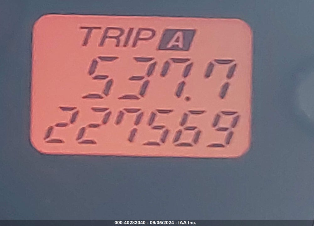 2005 MAZDA 3 I VIN: JM1BK12F851267852