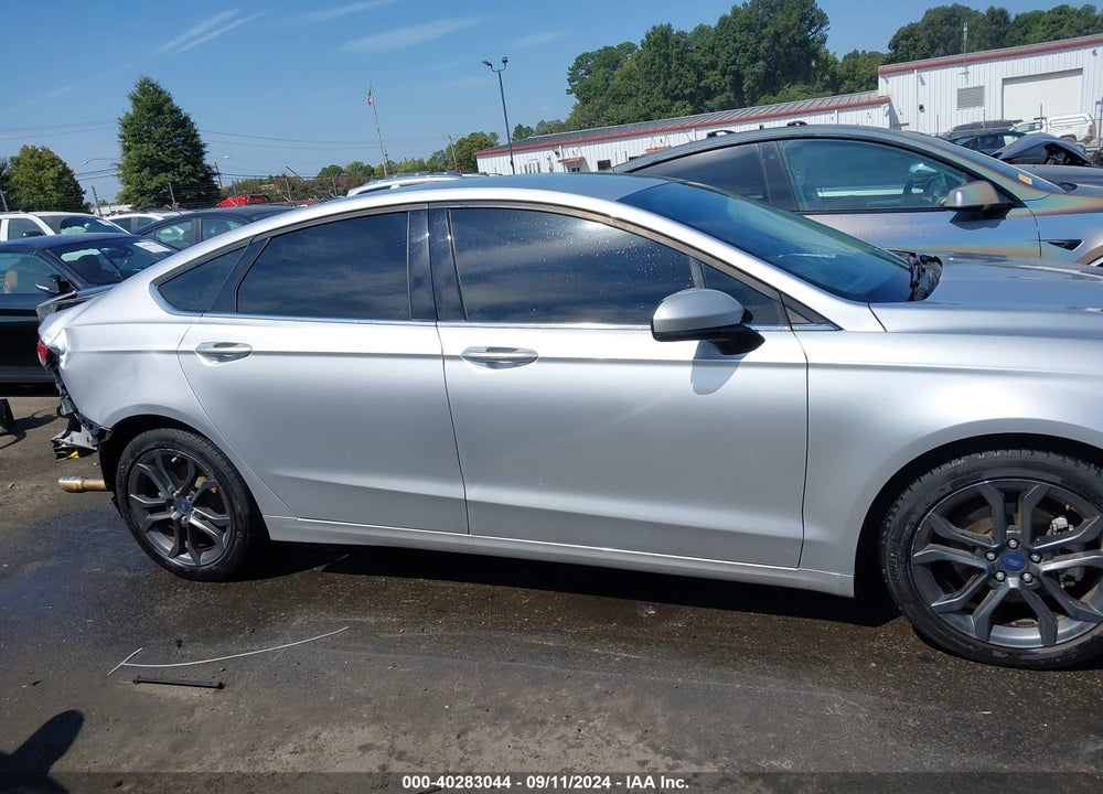 2018 FORD FUSION SE VIN: 3FA6P0HD0JR261911
