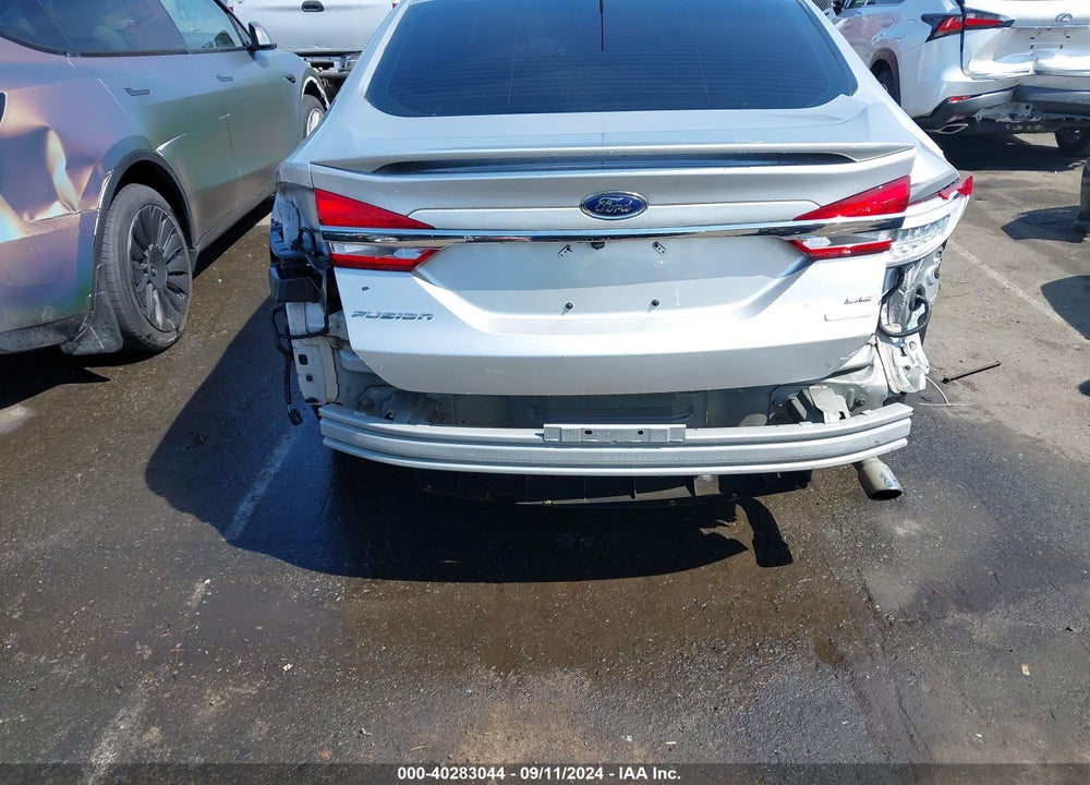 2018 FORD FUSION SE VIN: 3FA6P0HD0JR261911