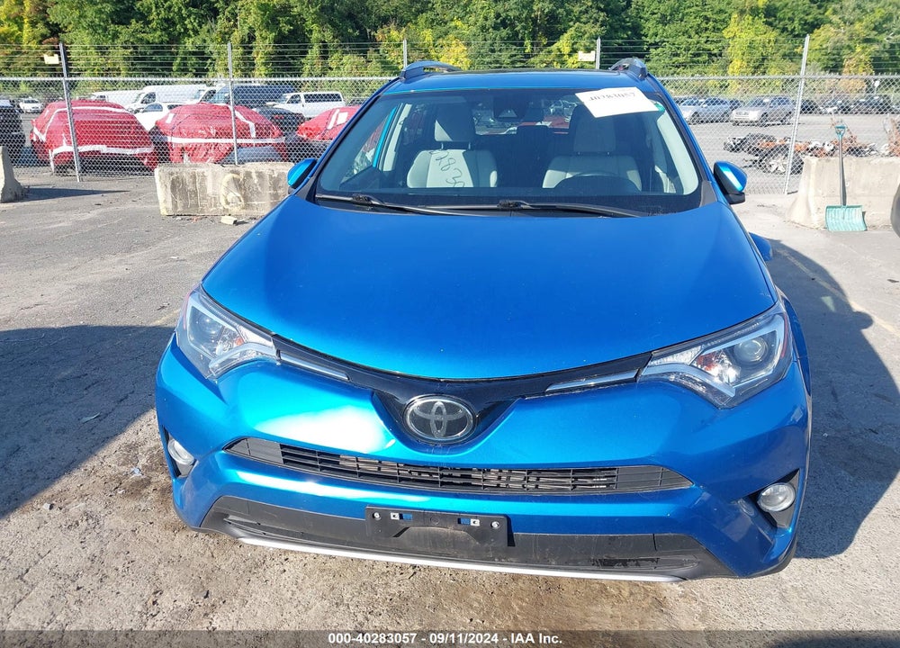2018 TOYOTA RAV4 XLE VIN: 2T3RFREV3JW837871