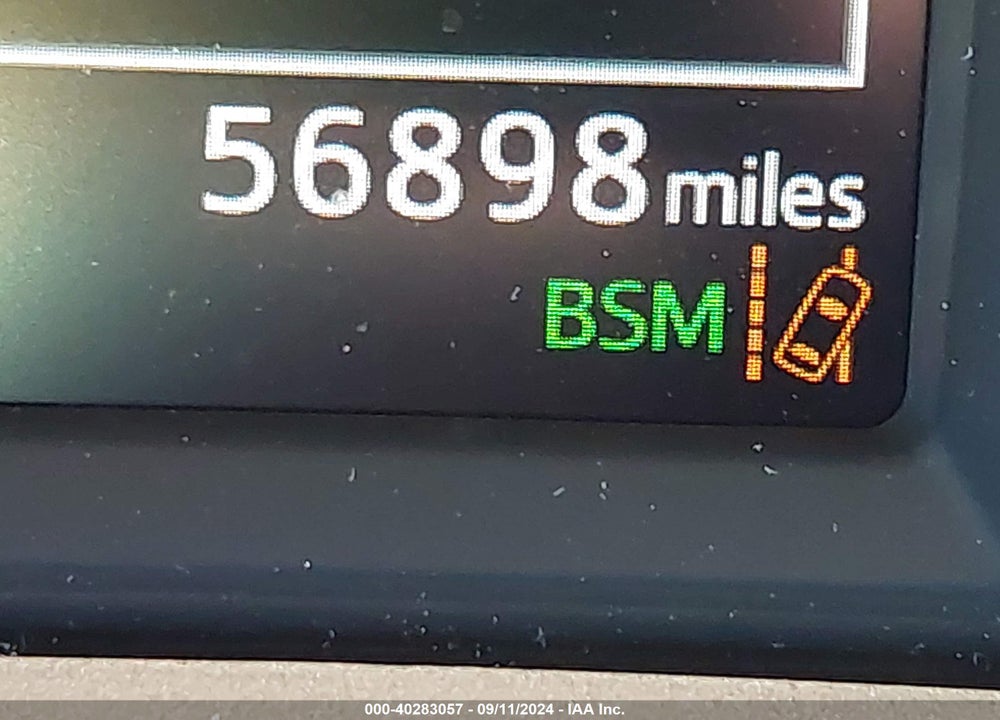 2018 TOYOTA RAV4 XLE VIN: 2T3RFREV3JW837871