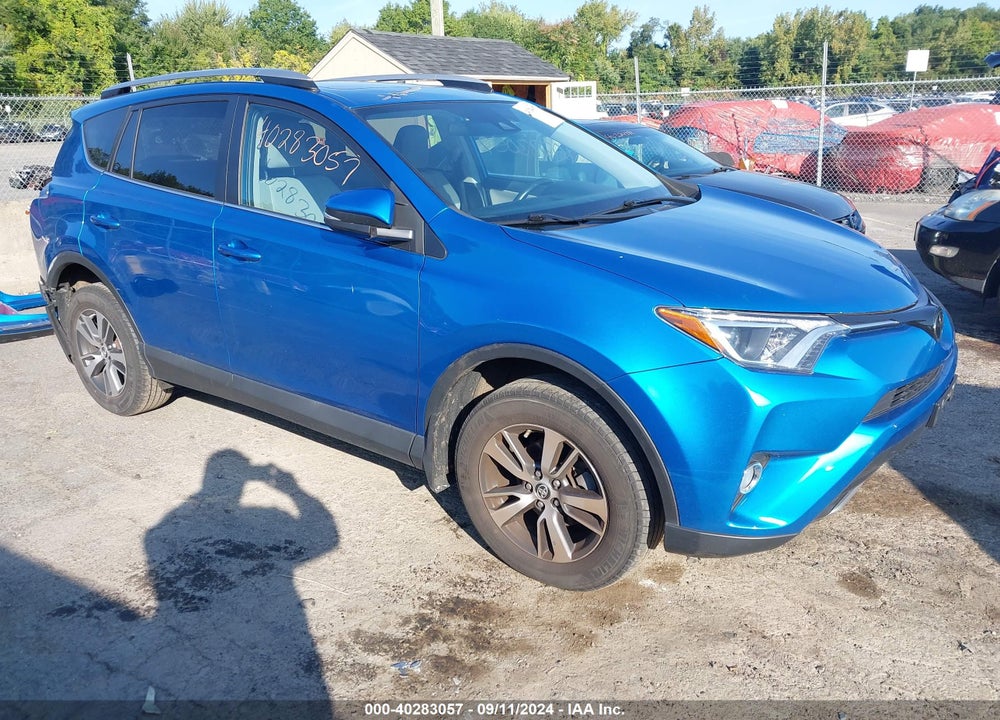 2018 TOYOTA RAV4 XLE VIN: 2T3RFREV3JW837871