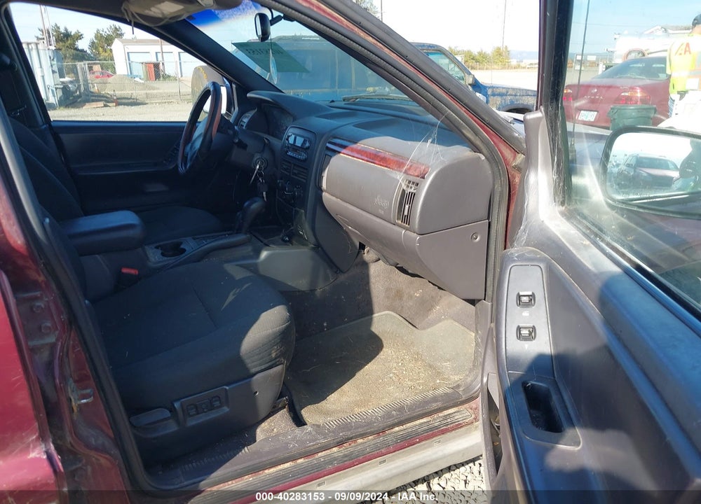 2000 JEEP GRAND CHEROKEE LAREDO VIN: 1J4GW48N7YC352730