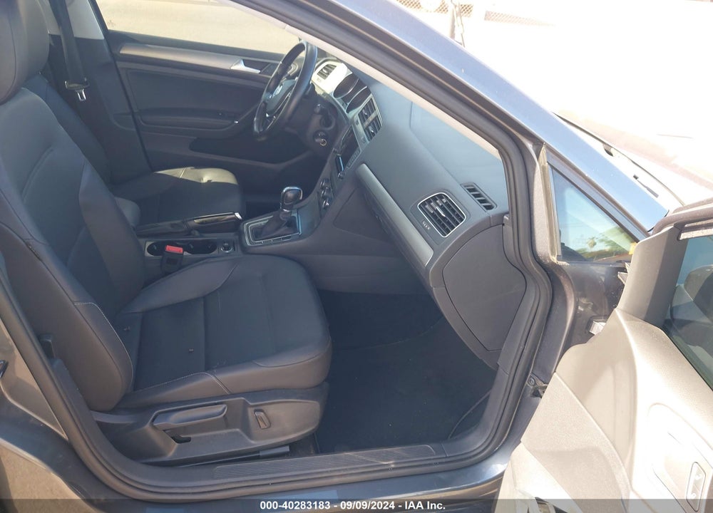 2015 VOLKSWAGEN GOLF SPORTWAGEN TSI S 4-DOOR VIN: 3VWC17AU2FM502774