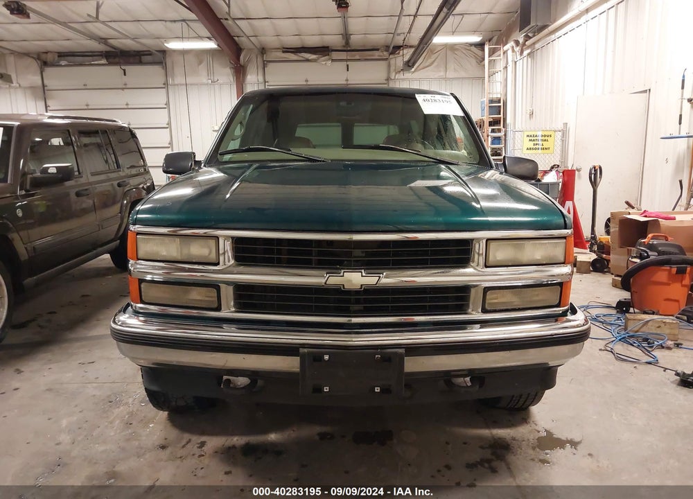 1997 CHEVROLET TAHOE LS VIN: 1GNEK13R7VJ406687