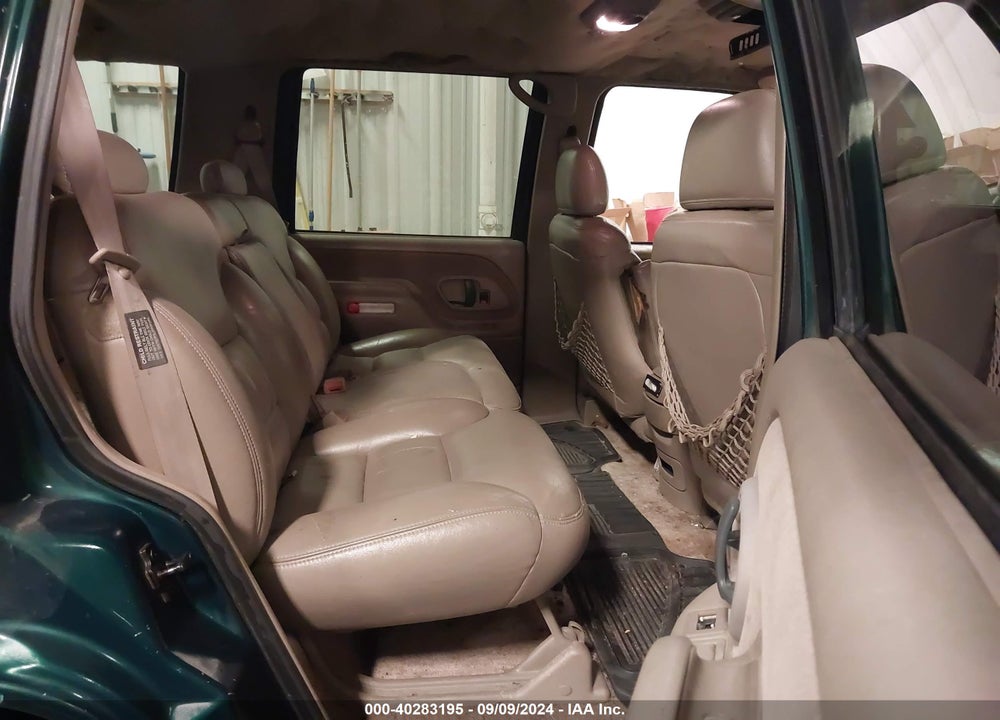 1997 CHEVROLET TAHOE LS VIN: 1GNEK13R7VJ406687