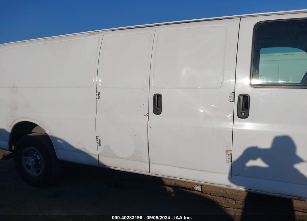 2018 CHEVROLET EXPRESS 2500 VIN: 1GCWGBFP2J1333818