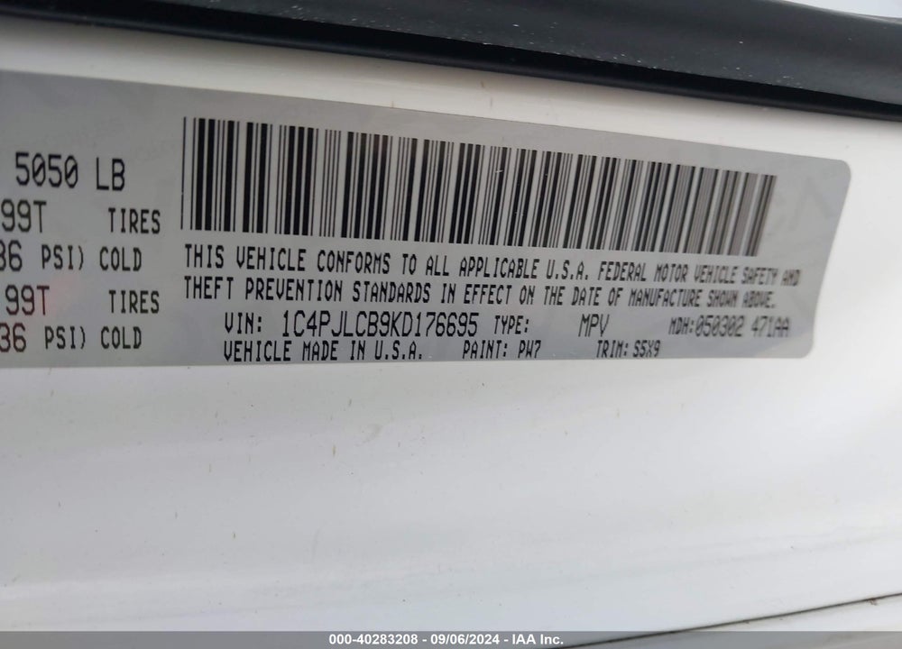 2019 JEEP CHEROKEE LATITUDE FWD VIN: 1C4PJLCB9KD176695