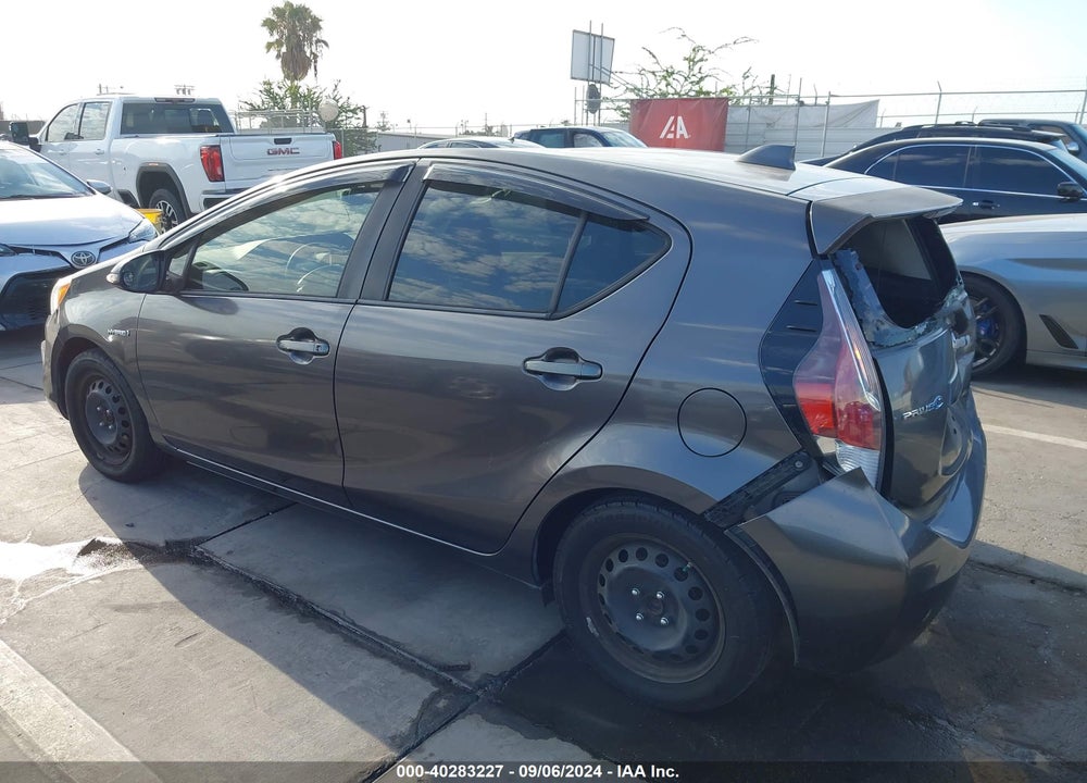 2015 TOYOTA PRIUS C THREE VIN: JTDKDTB34F1583049