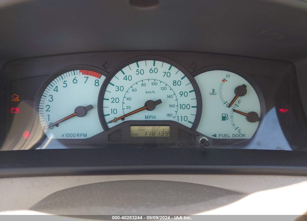 2004 TOYOTA COROLLA LE VIN: 1NXBR32E24Z324862