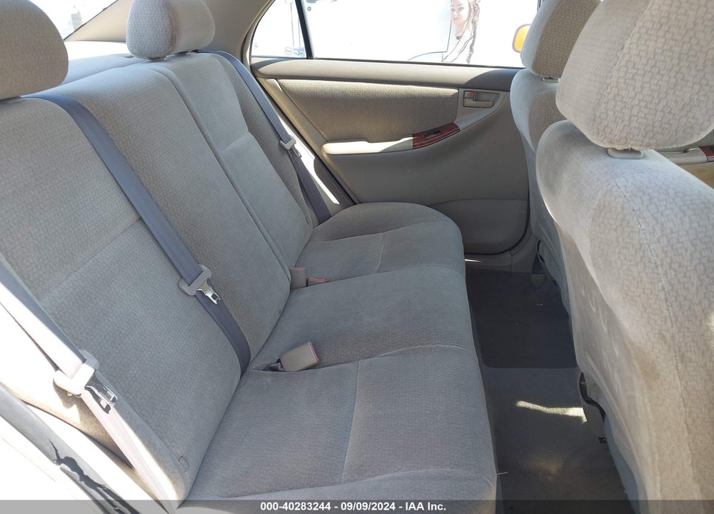 2004 TOYOTA COROLLA LE VIN: 1NXBR32E24Z324862