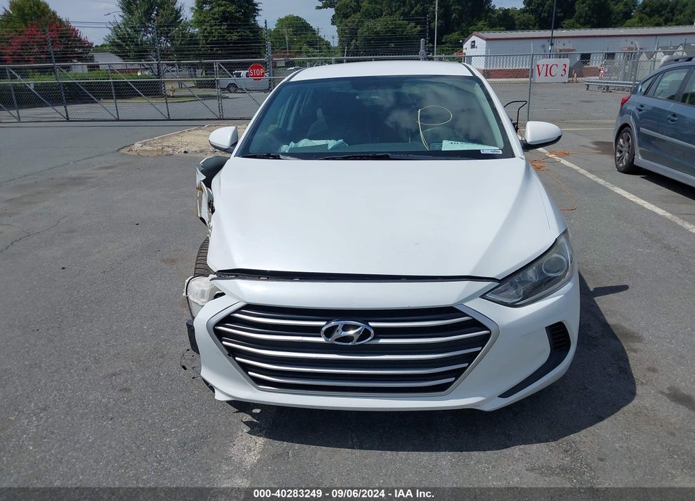 2018 HYUNDAI ELANTRA SEL VIN: 5NPD84LF1JH234931