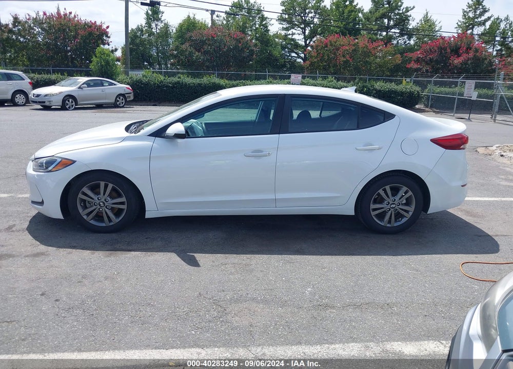 2018 HYUNDAI ELANTRA SEL VIN: 5NPD84LF1JH234931