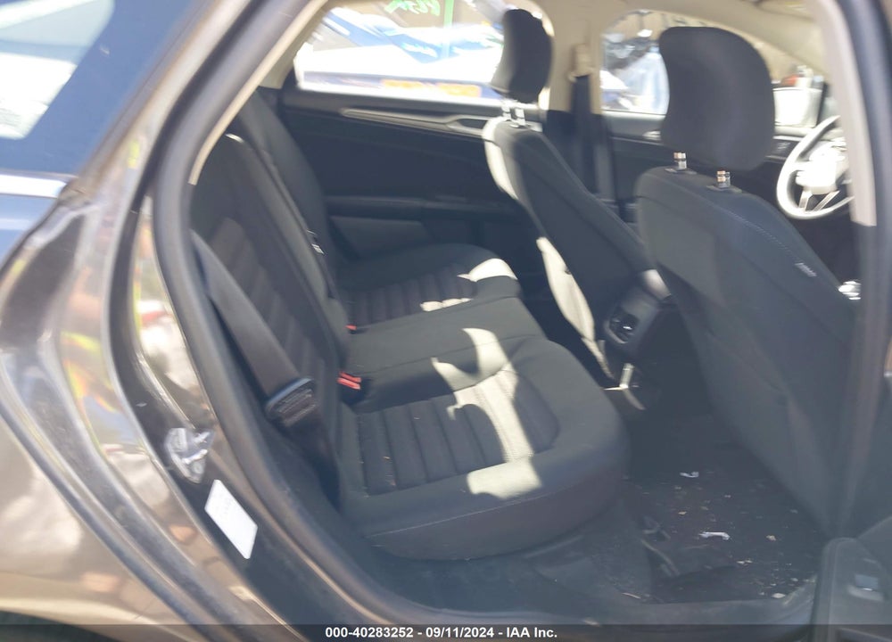 2019 FORD FUSION HYBRID SE VIN: 3FA6P0LU2KR225646