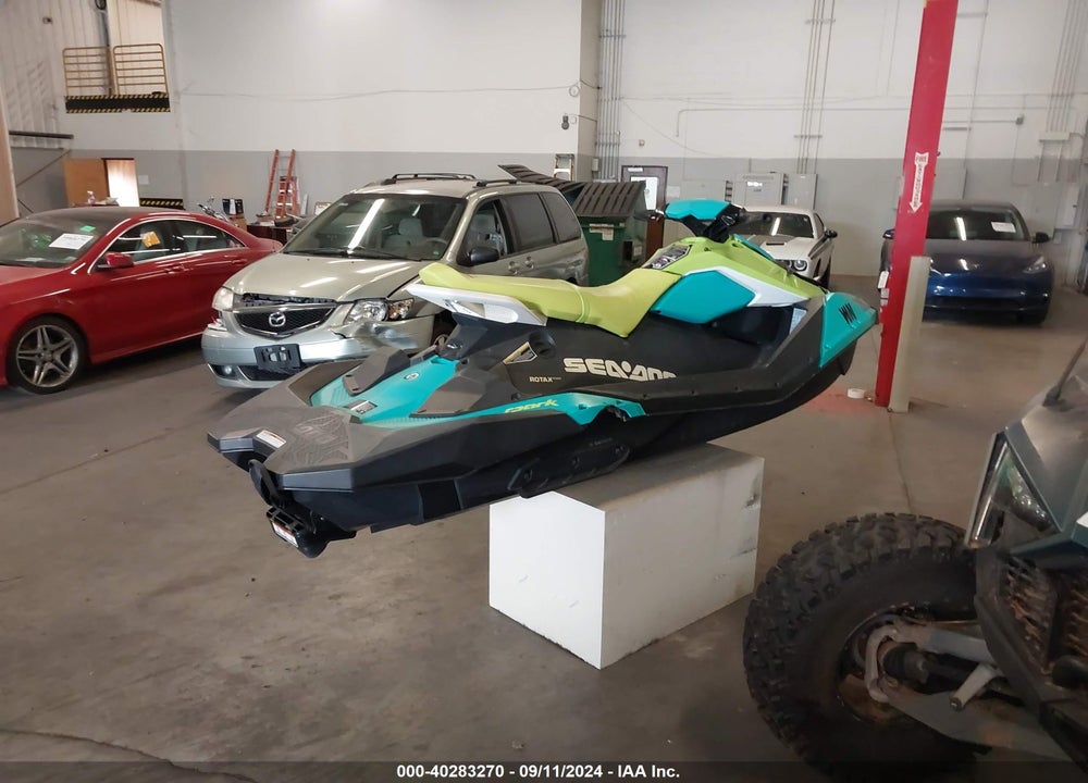 2022 SEADOO SPARK VIN: YDV01272C222