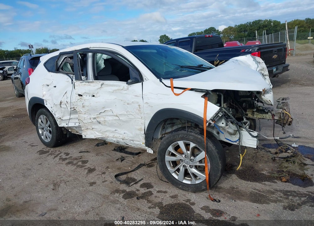 2019 HYUNDAI TUCSON SE VIN: KM8J2CA41KU912354