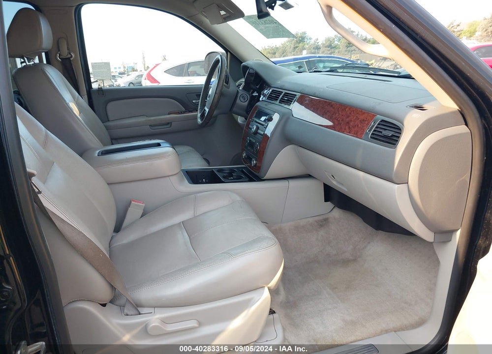 2007 CHEVROLET SUBURBAN 1500 LT VIN: 3GNFK16307G141286