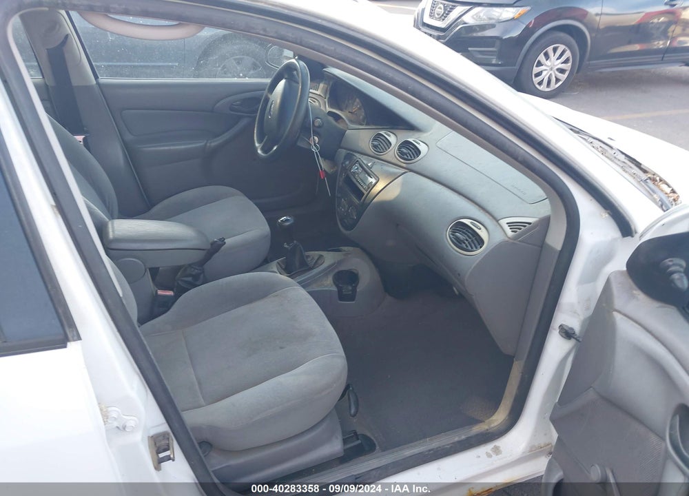 2002 FORD FOCUS LX VIN: 1FAFP33P72W245142