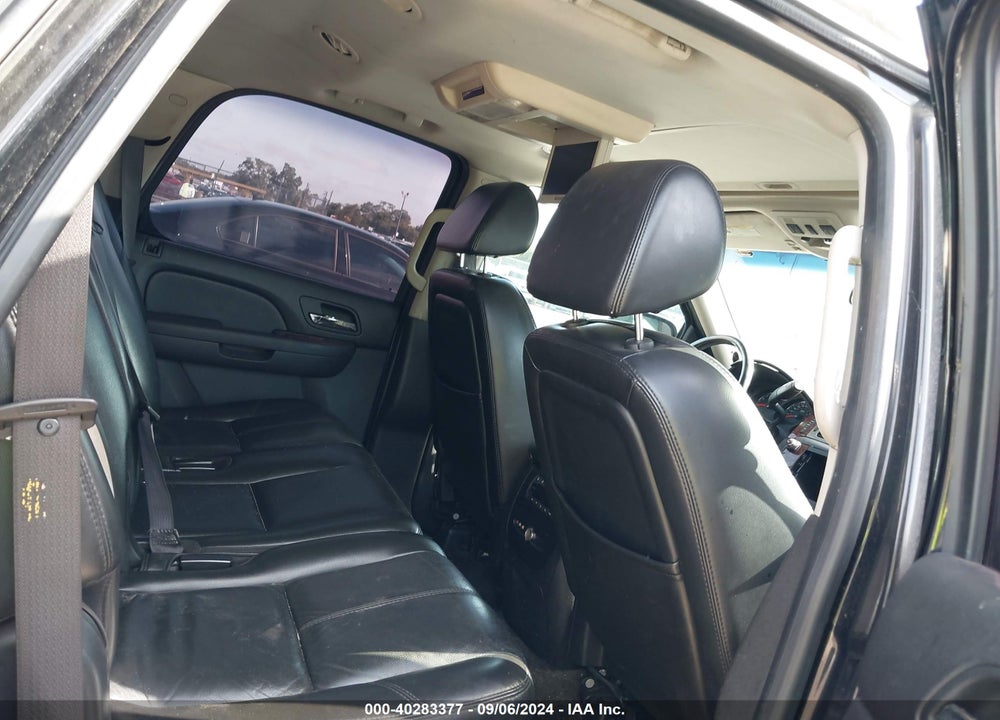 2007 CHEVROLET TAHOE LTZ VIN: 1GNFK13027R231825